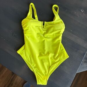 NWT Kona Sol One Piece U-Wire Medium Coverage One Swimsuit Bright Yellow Size L